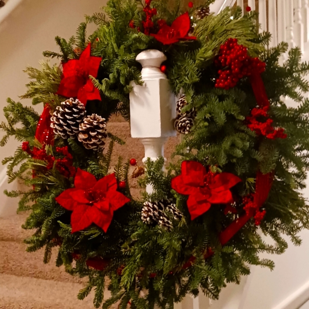 Evergreen Homemade Christmas Wreath (Red)